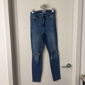 Good American size 6 jeans!
